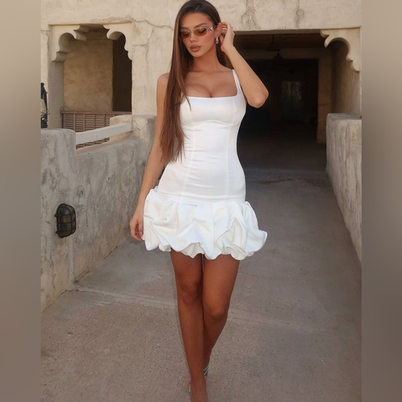Dresses & Skirts - NEW - Elegant White Mini Dress
